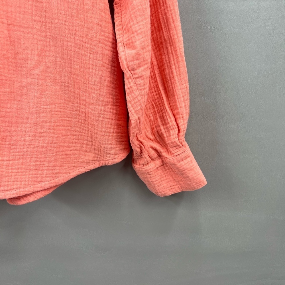 Woman’s Cotton Vibrant Coral Top - Picture 4 of 8